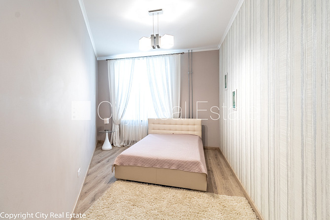 Renovēta māja, logi vērsti uz ielas pusi, guļamistabu skaits 2 gab., istabas izolētas, studio Rīga - foto 15