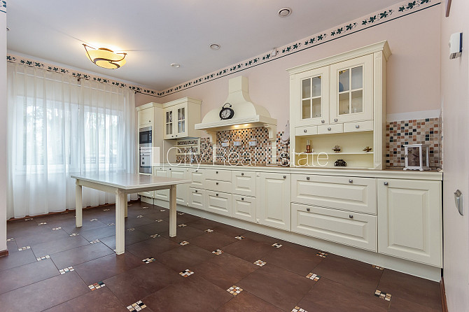 Privātmāja, jaunceltne, labiekārtots apzaļumots pagalms 2544 m2, garāža divām Jūrmala - foto 7