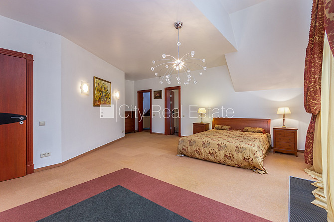 Privātmāja, jaunceltne, labiekārtots apzaļumots pagalms 2544 m2, garāža divām Jūrmala - foto 15