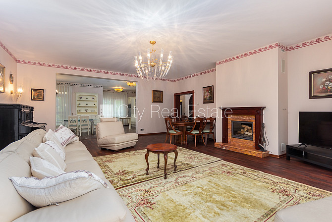 Privātmāja, jaunceltne, labiekārtots apzaļumots pagalms 2544 m2, garāža divām Jūrmala - foto 2