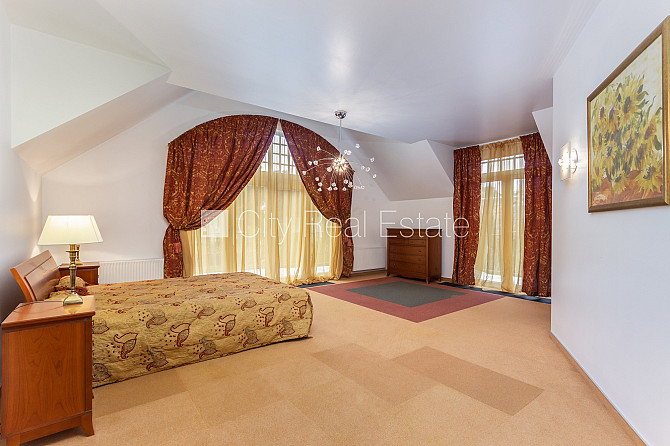 Privātmāja, jaunceltne, labiekārtots apzaļumots pagalms 2544 m2, garāža divām Jūrmala - foto 14