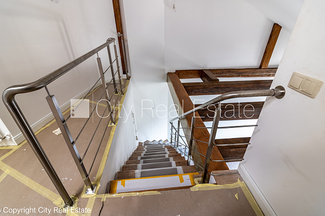 Fasādes māja, renovēta māja, slēgts pagalms, ieeja no ielas un pagalma, ir lifts, kāpņu Rīga - foto 13