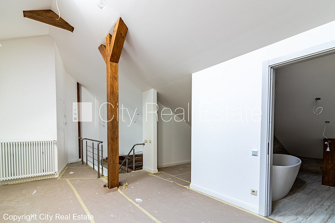 Fasādes māja, renovēta māja, slēgts pagalms, ieeja no ielas un pagalma, ir lifts, kāpņu Rīga - foto 9
