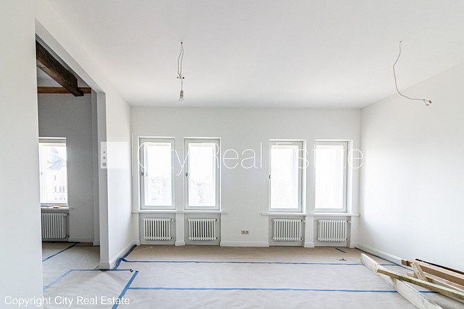 Fasādes māja, renovēta māja, slēgts pagalms, ieeja no ielas un pagalma, ir lifts, kāpņu Rīga - foto 14