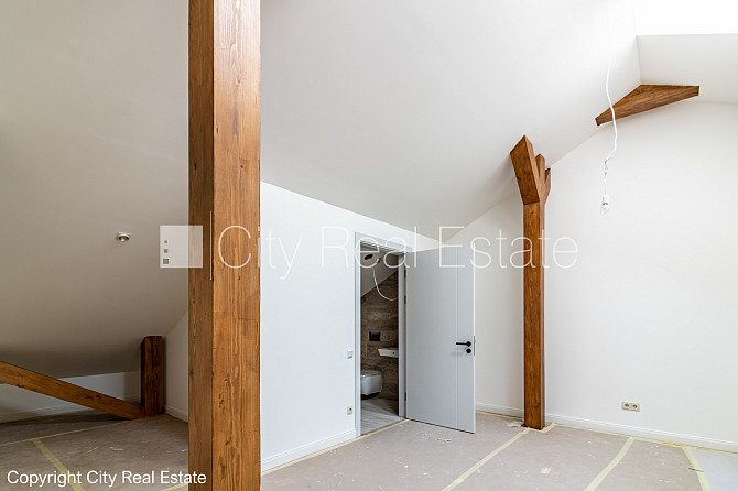 Fasādes māja, renovēta māja, slēgts pagalms, ieeja no ielas un pagalma, ir lifts, kāpņu Rīga - foto 8