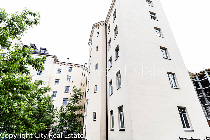 Privātmāja, jaunceltne, labiekārtota apzaļumota teritorija 1600 m2, teritorijas iebrauktuves Jūrmala - foto 18