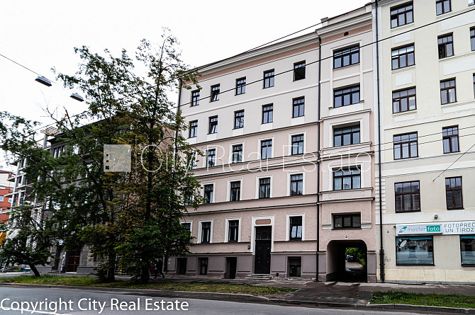 Privātmāja, jaunceltne, labiekārtota apzaļumota teritorija 1600 m2, teritorijas iebrauktuves Jūrmala - foto 20