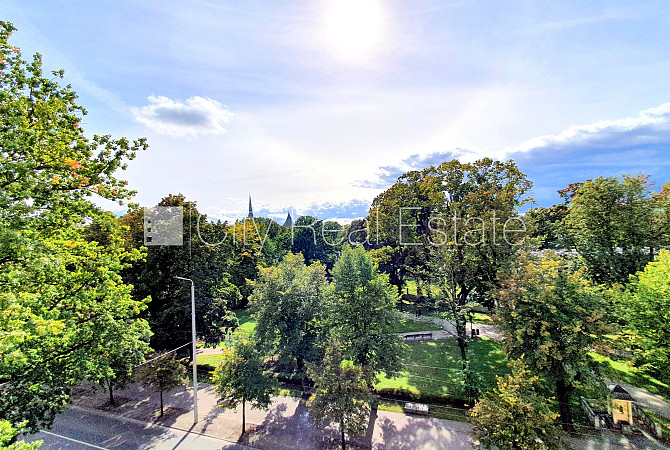 Zeme īpašumā, fasādes māja, renovēta māja, labiekārtots apzaļumots pagalms, slēgts Rīga - foto 13