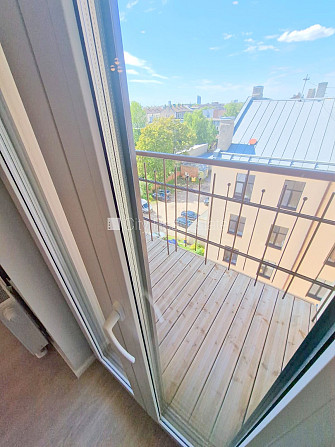 Jaunceltne, fasādes māja, slēgts pagalms, ieeja no ielas un pagalma, mansards, kāpņu telpa Rīga - foto 10