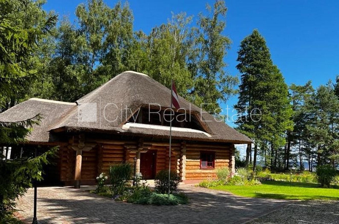 Labiekārtota apzaļumota teritorija, guļamistabu skaits 4 gab., siltumsūknis, filtri ūdens Talsi un Talsu novads - foto 2