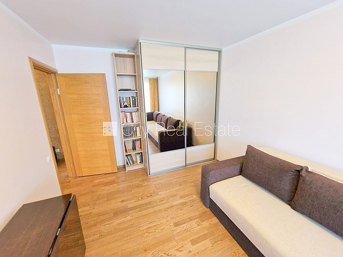 Fasādes māja, viena kvadrātmetra apsaimniekošanas maksa mēnesī  0,50 EUR, ieeja no ielas, Rīga - foto 3
