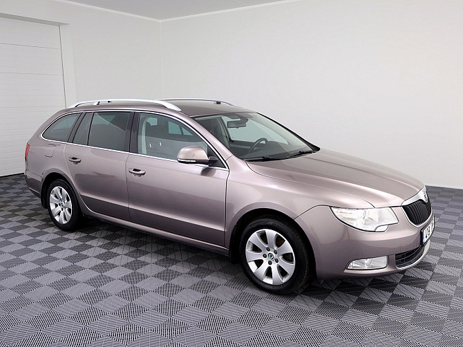 Skoda Superb Comfortline ATM 1.8 118kW Tallina - foto 1