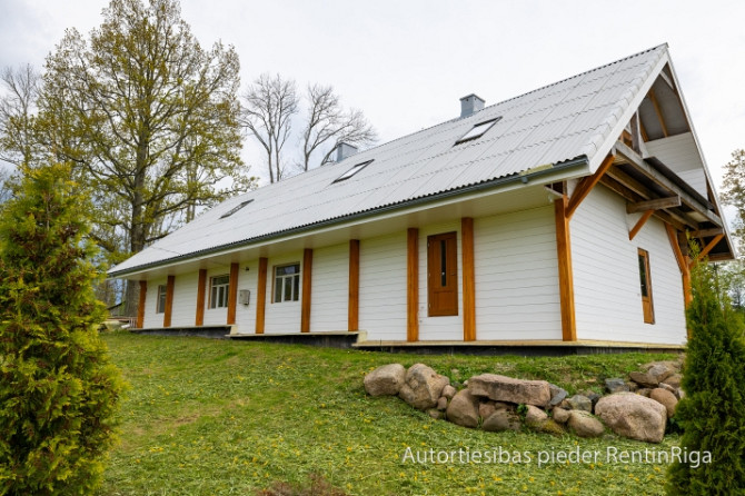 Kvalitatīvi un pārdomāti būvēta lauku māja no dabīgiem un ilgtspējīgiem materiāliem.  Īpašums atroda Цесис и Цесисский край - изображение 4