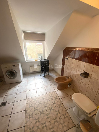 Pagalma māja, renovēta māja, labiekārtots apzaļumots pagalms, slēgts pagalms, ir lifts, Rīga - foto 9