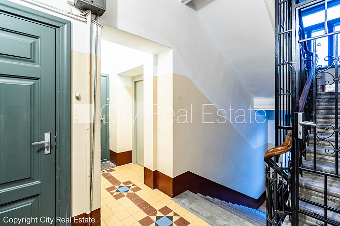Renovēta māja, labiekārtots apzaļumots pagalms, slēgts pagalms, ir lifts, istabas izolētas 2 Rīga - foto 16