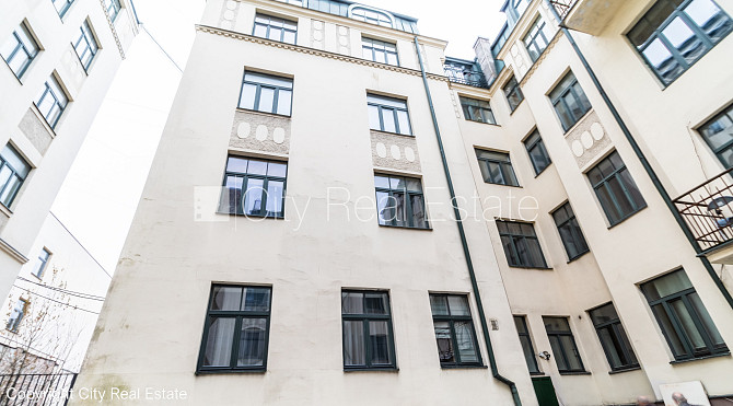 Renovēta māja, labiekārtots apzaļumots pagalms, slēgts pagalms, ir lifts, istabas izolētas 2 Rīga - foto 18