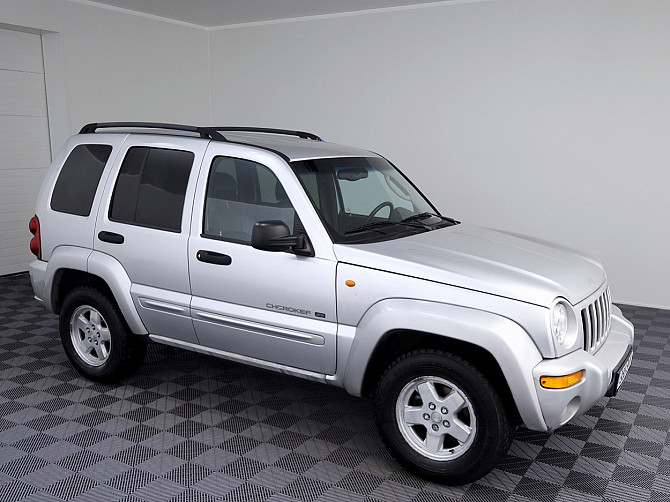 Jeep Cherokee Limited 4x4 2.8 CRD 110kW Tallina - foto 1
