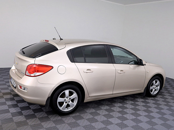 Chevrolet Cruze Comfort 1.6 91kW Таллин - изображение 3