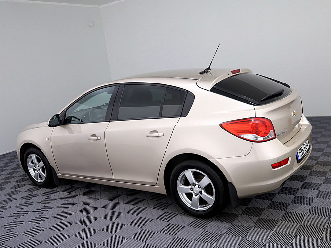 Chevrolet Cruze Comfort 1.6 91kW Таллин - изображение 4