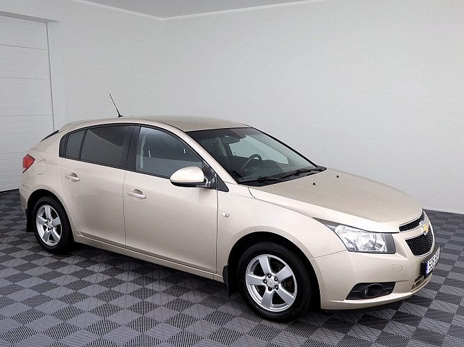 Chevrolet Cruze Comfort 1.6 91kW Таллин - изображение 1