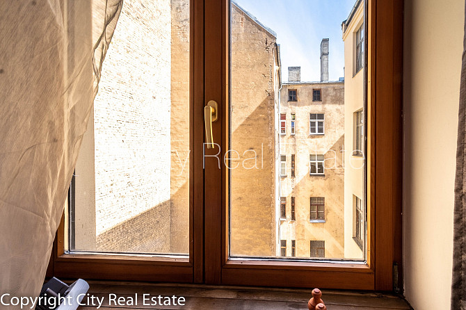 Pagalma māja, renovēta māja, slēgts pagalms, ir lifts, kāpņu telpa pēc kosmētiskā remonta, Rīga - foto 19