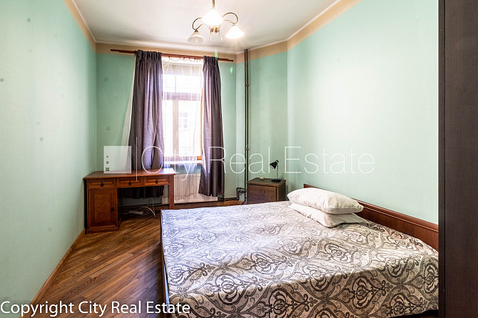 Pagalma māja, renovēta māja, slēgts pagalms, ir lifts, kāpņu telpa pēc kosmētiskā remonta, Rīga - foto 18