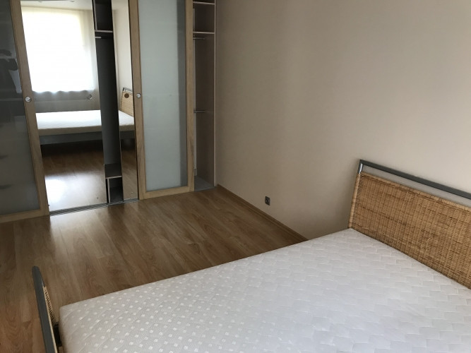 Ērts, neliela izmēra divu istabu dzīvoklis Barona ielā. Apskaužami izdevīgā satiksme un Rīga - foto 2