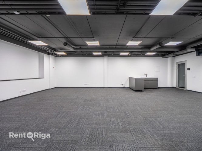 Modern office in the Quiet Centre, located on the 3rd floor of a newly built office building.  The l Рига - изображение 9