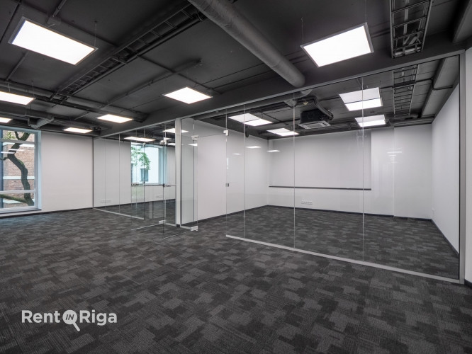 Modern office in the Quiet Centre, located on the 3rd floor of a newly built office building.  The l Рига - изображение 7