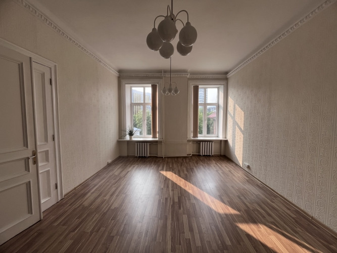 Izīrē gaišas un plašas biroja telpas ar skatu uz Daugavu, Citadeles ielā 2a, Rīgā  Tiek Rīga - foto 3