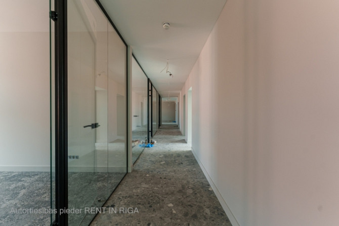 Modern office with 5 free parking spaces.  The office has just been renovated.  It is located on the Рига - изображение 7