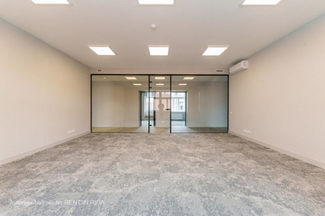 Modern office with 5 free parking spaces.  The office has just been renovated.  It is located on the Рига - изображение 4