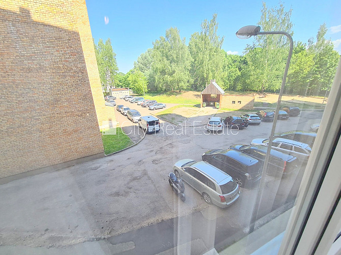 Pagalma māja, labiekārtots apzaļumots pagalms, objektu apsargā fiziskā apsardze, pagalmā Rīga - foto 14