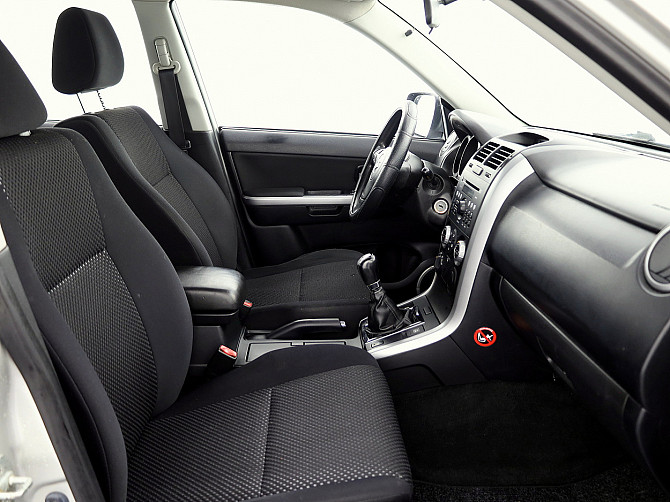 Suzuki Grand Vitara Comfort 4x4 2.0 103kW Таллин - изображение 6