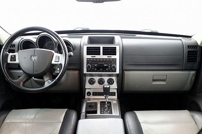 Dodge Nitro Luxury ATM 2.8 CRD 130kW Tallina - foto 5