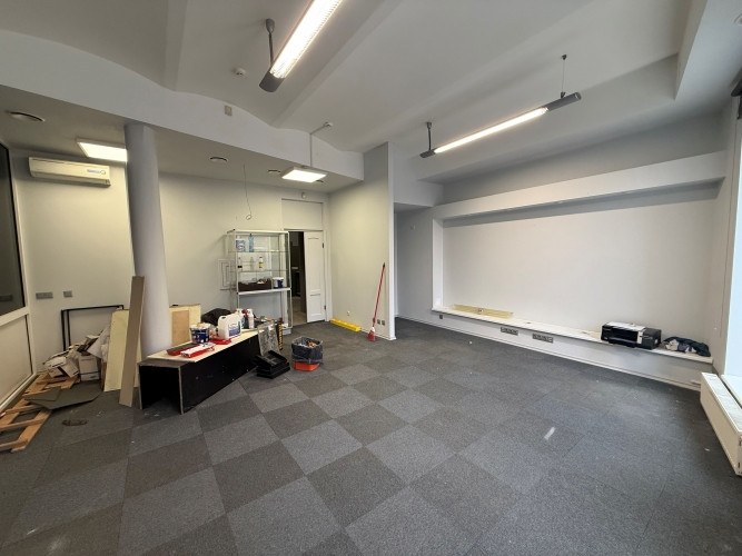 Iznomā komerctelpas ar showroom Āgenskalnā  66 m  Tiek iznomātas funkcionālas komerctelpas ar Rīga - foto 3
