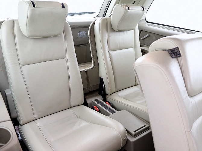 Volvo XC90 Summum Facelift ATM 2.4 D5 136kW Tallina - foto 8