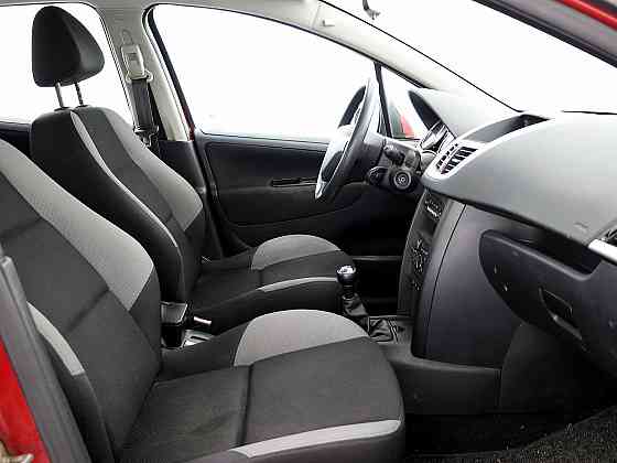Peugeot 207 Elegance 1.4 70kW Таллин