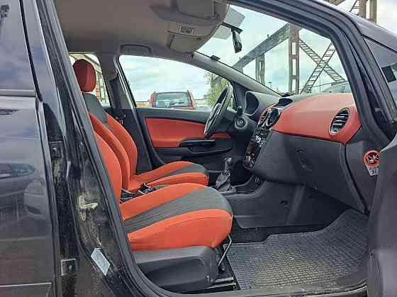Opel Corsa Elegance 1.4 66kW Tallina