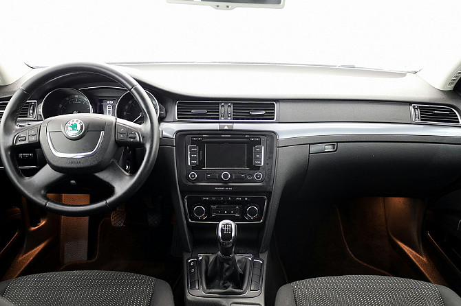 Skoda Superb Comfortline 1.4 92kW Tallina - foto 5
