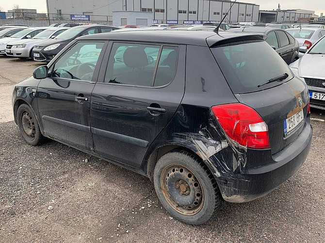 Skoda Fabia Comfortline Facelift 1.2 51kW Таллин - изображение 4