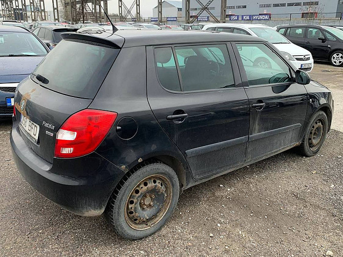 Skoda Fabia Comfortline Facelift 1.2 51kW Таллин - изображение 3