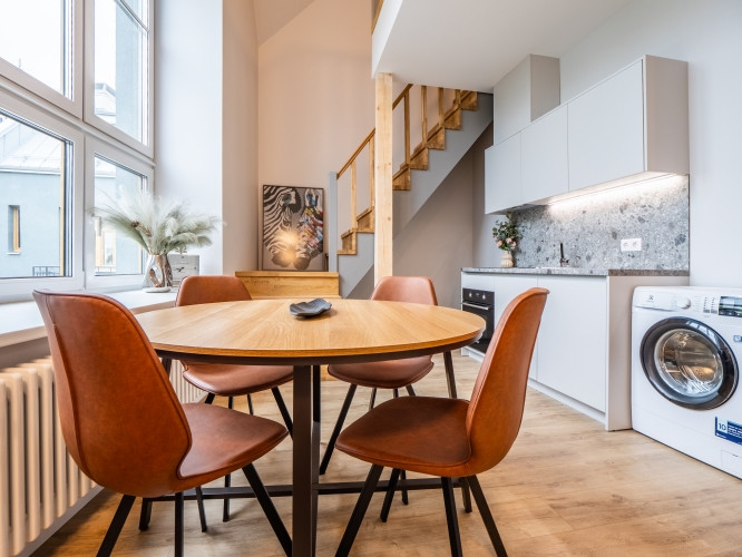 Loft tipa Dzīvoklis soļu atālumā no Klusā centra.  Tas atrodās restaurētā vēsturiskā Rīga - foto 8