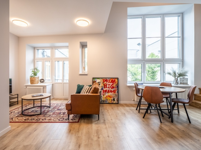 Loft tipa Dzīvoklis soļu atālumā no Klusā centra.  Tas atrodās restaurētā vēsturiskā Rīga - foto 2