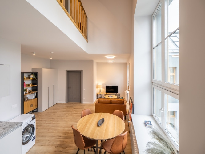 Loft tipa Dzīvoklis soļu atālumā no Klusā centra.  Tas atrodās restaurētā vēsturiskā Rīga - foto 3