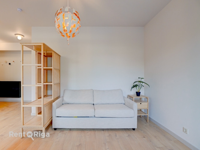 Mūsdienīgs un līdz detaļām pārdomāts studio tipa dzīvoklis Lielirbes ielā 9a  lokācijā, Rīga - foto 13