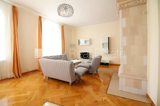 Fasādes māja, logi vērsti mājas abās pusēs, istabas izolētas, gāzes apkure, jauna Rīga - foto 3
