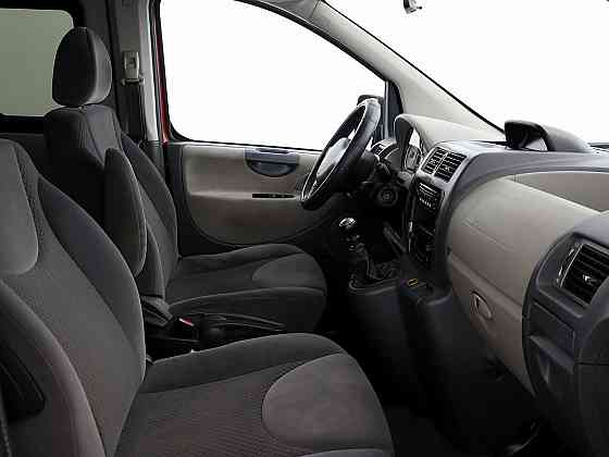 Peugeot Expert Passenger 2.0 HDi 88kW Таллин