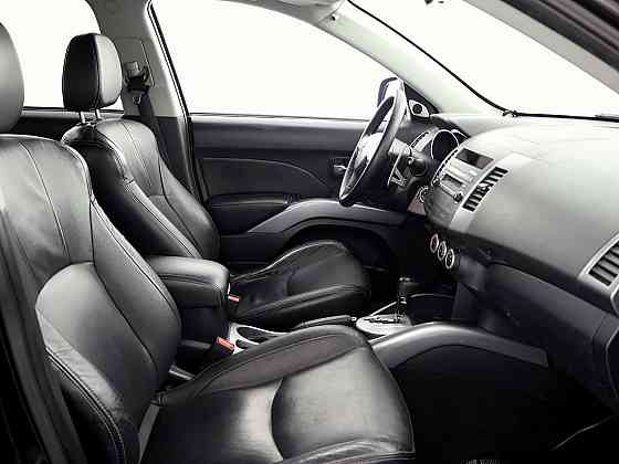 Mitsubishi Outlander Luxury ATM 2.4 125kW Таллин