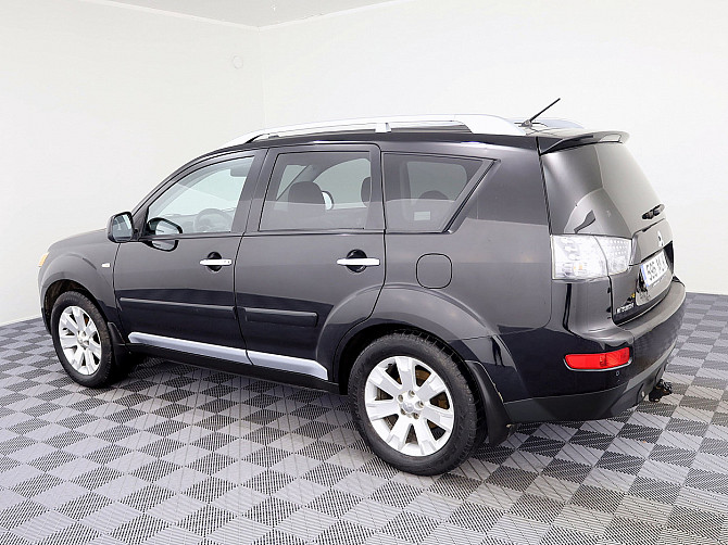 Mitsubishi Outlander Luxury ATM 2.4 125kW Таллин - изображение 4